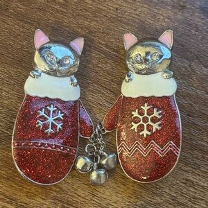 Festive Kittens in Mittens Brooch Set